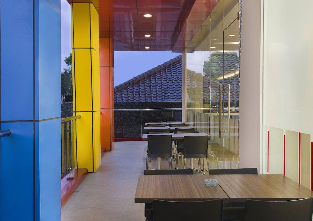 Amaris Hotel Setiabudhi - Bandung Exterior photo